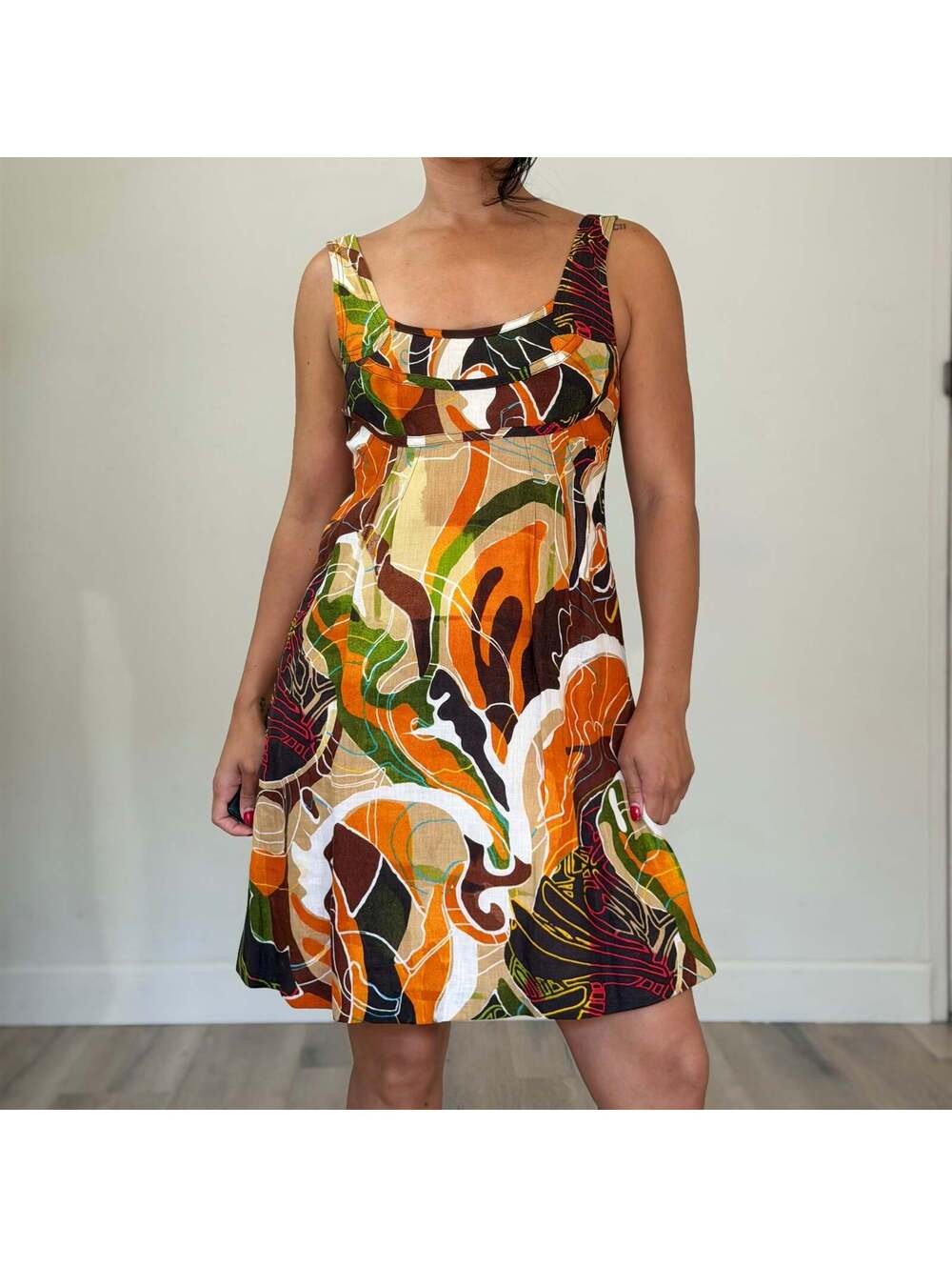 Escada - Picture 5 of 8